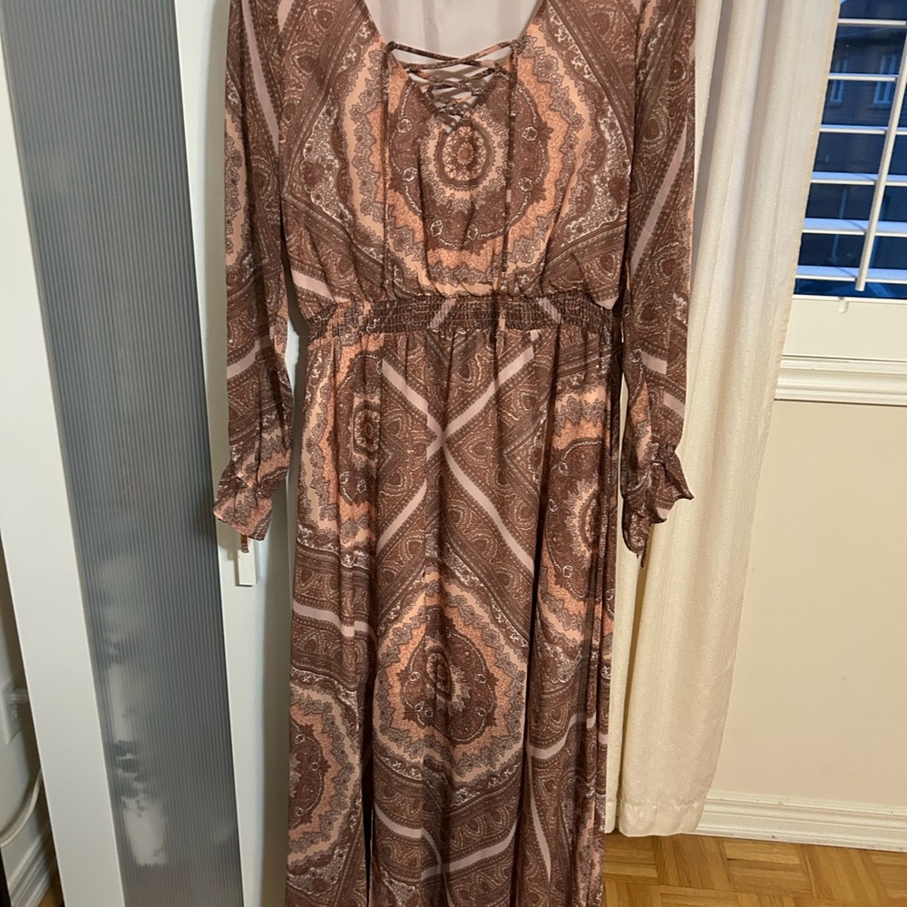 Belle Sky Brown and Tan Bishop Sleeve Maxi Sundress